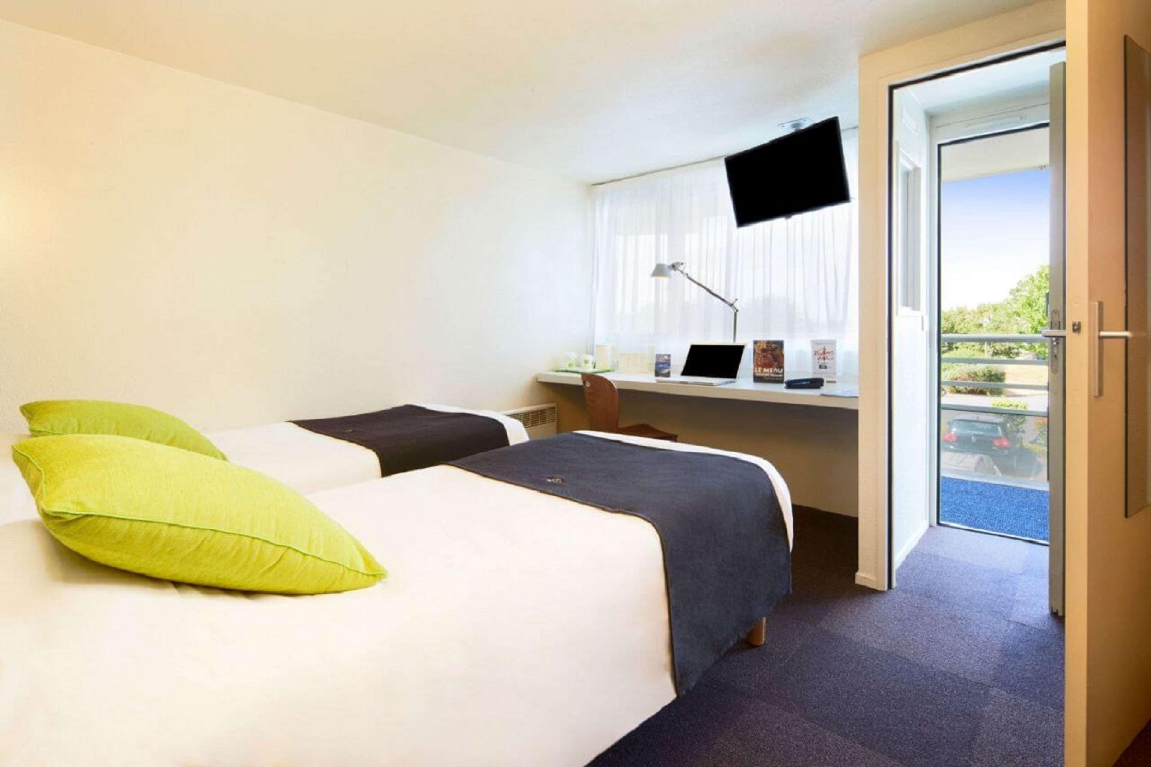 ก็องปานีล ลีย์ ซุด เซแคล็ง Hotel เซอแคล็ง ภายนอก รูปภาพ