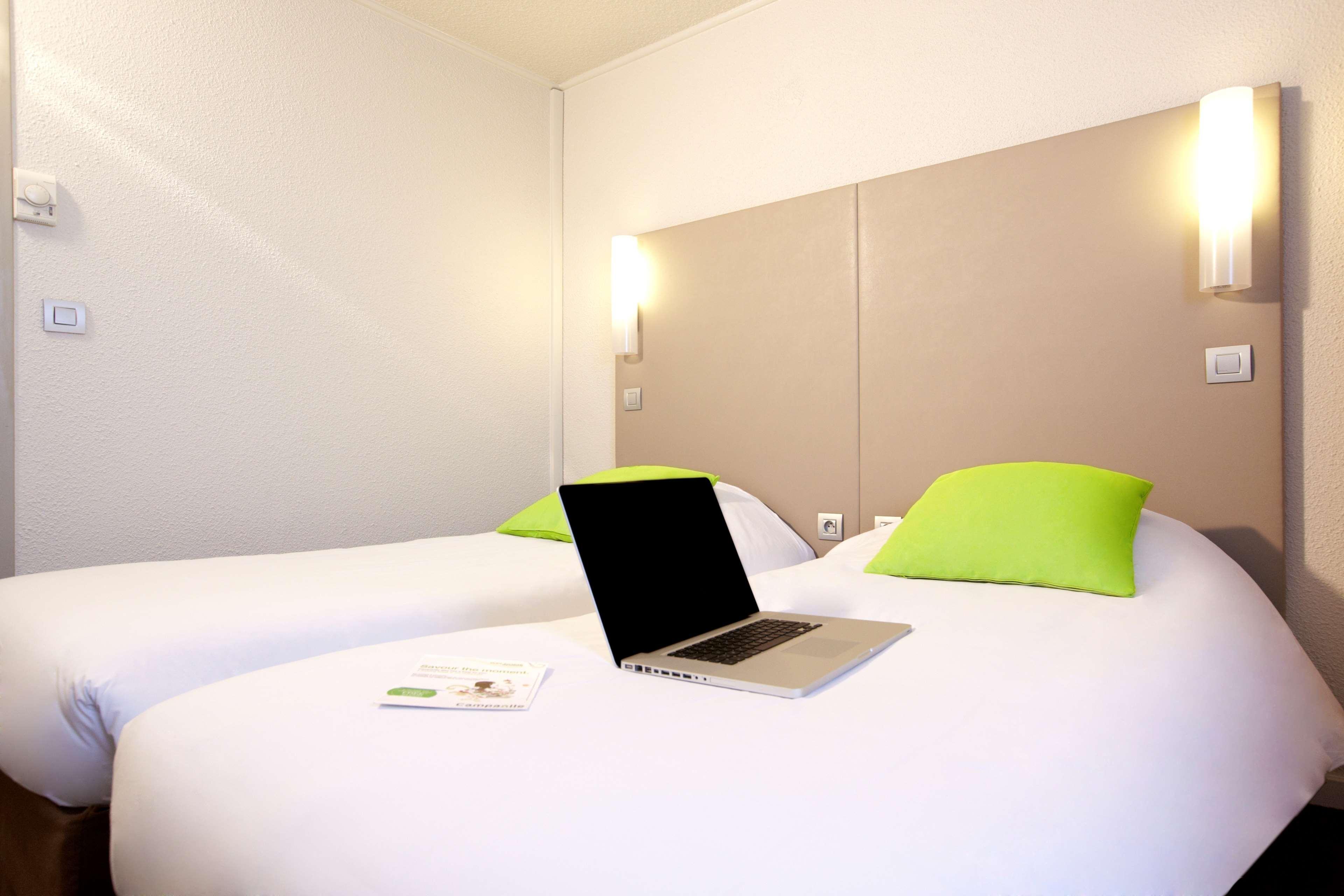 ก็องปานีล ลีย์ ซุด เซแคล็ง Hotel เซอแคล็ง ภายนอก รูปภาพ