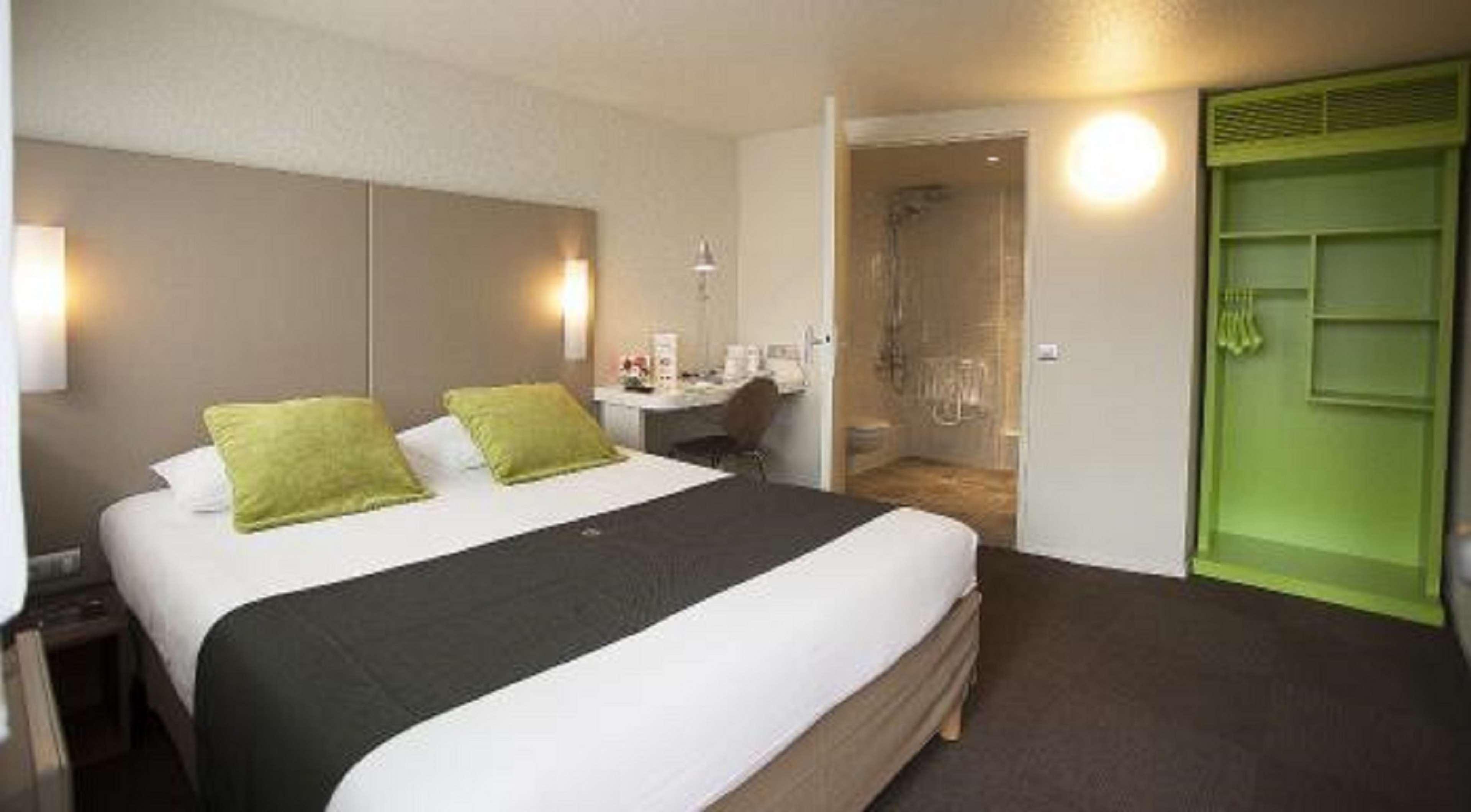 ก็องปานีล ลีย์ ซุด เซแคล็ง Hotel เซอแคล็ง ภายนอก รูปภาพ